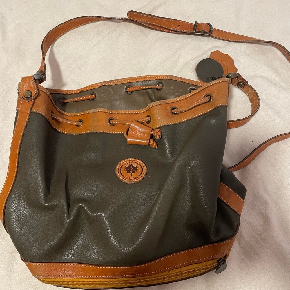 Delané vintage leather Drawstring Bucket handbag